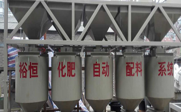 自动配料设备减少了人工操作可能出现的时间延误